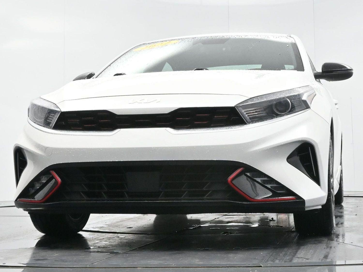 Used 2022 Snow White Pearl Kia GT-Line image 46