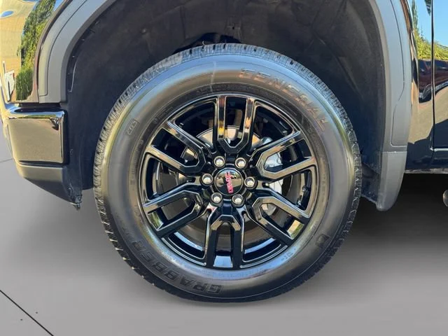 Used 2025 Onyx Black GMC Pro image 9
