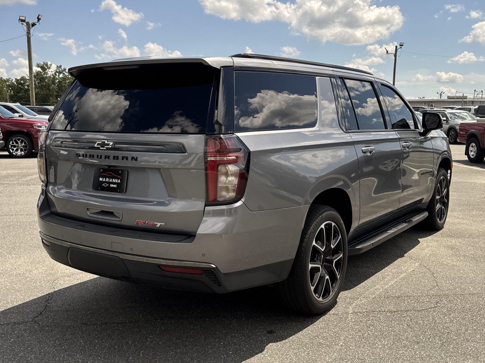 Used 2022 SATIN STEEL METALLIC Chevrolet RST image 4