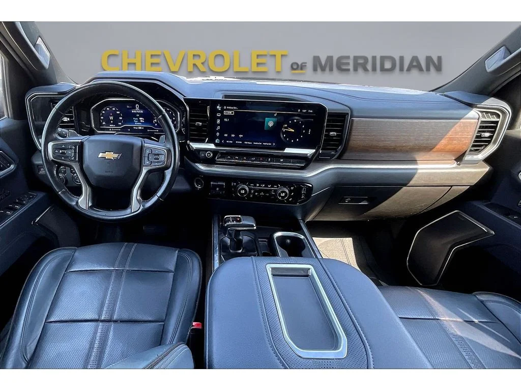 Used 2022 Northsky Blue Metallic Chevrolet High Country image 13