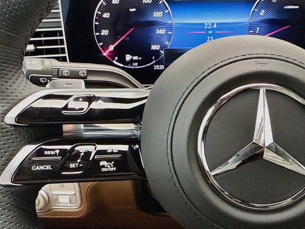New 2026 MANUFAKTUR Light Blue Met Mercedes-Benz GLS 450 image 11