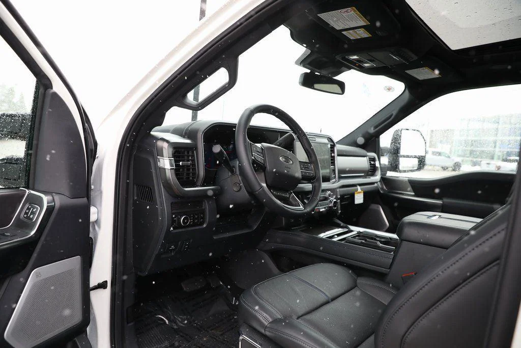 New 2026 Star White Metallic Tri-Coat Ford F-250® Platinum® image 24