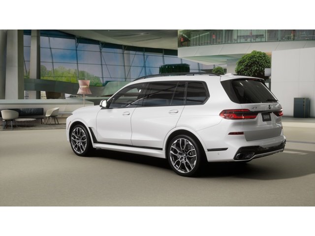 New 2027 White BMW X7 40i image 2