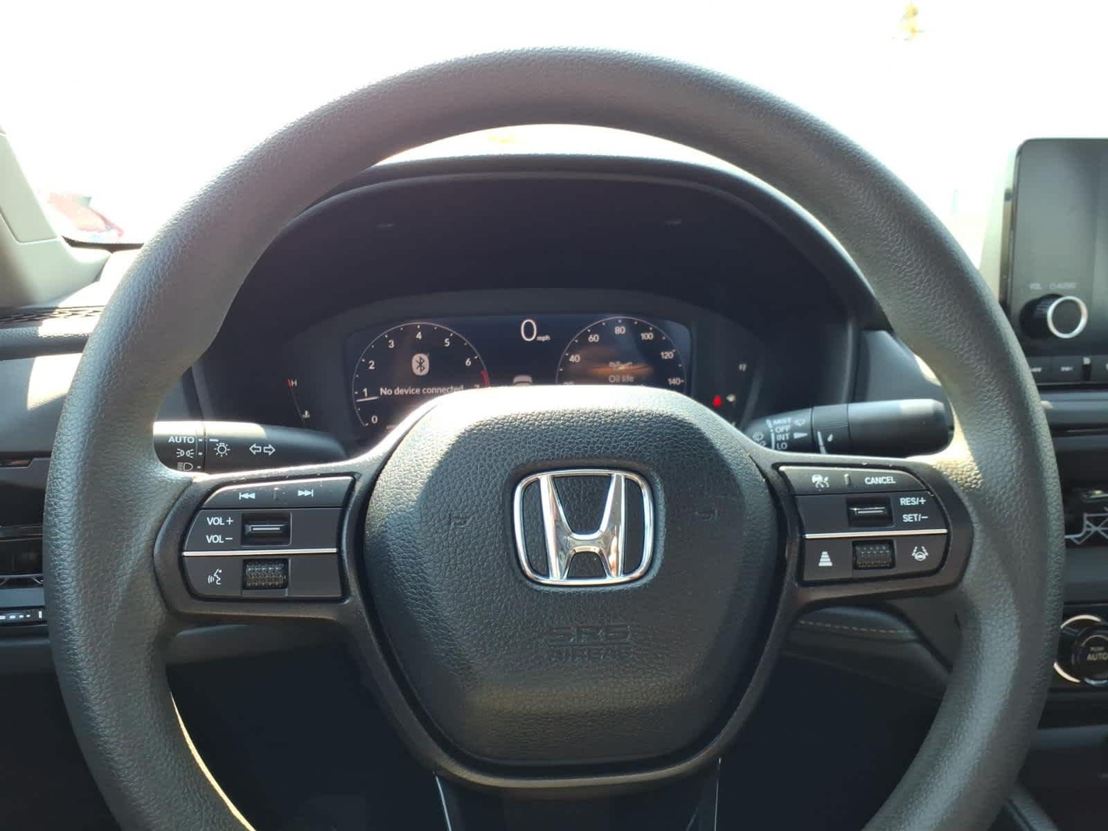 Certified Used 2023 Lunar Silver Metallic Honda LX image 24
