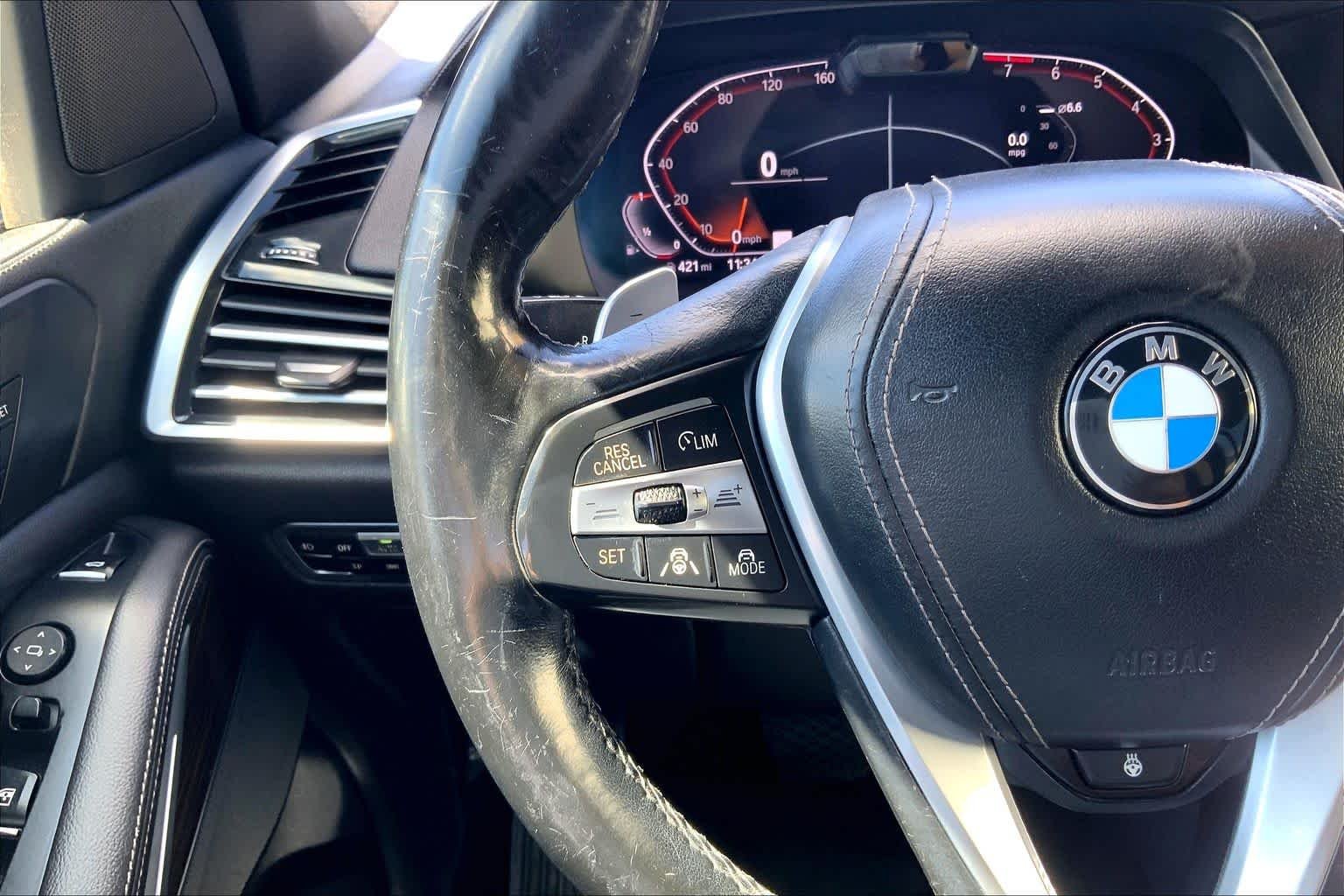 Used 2019 Black Sapphire Metallic BMW xDrive40i image 22