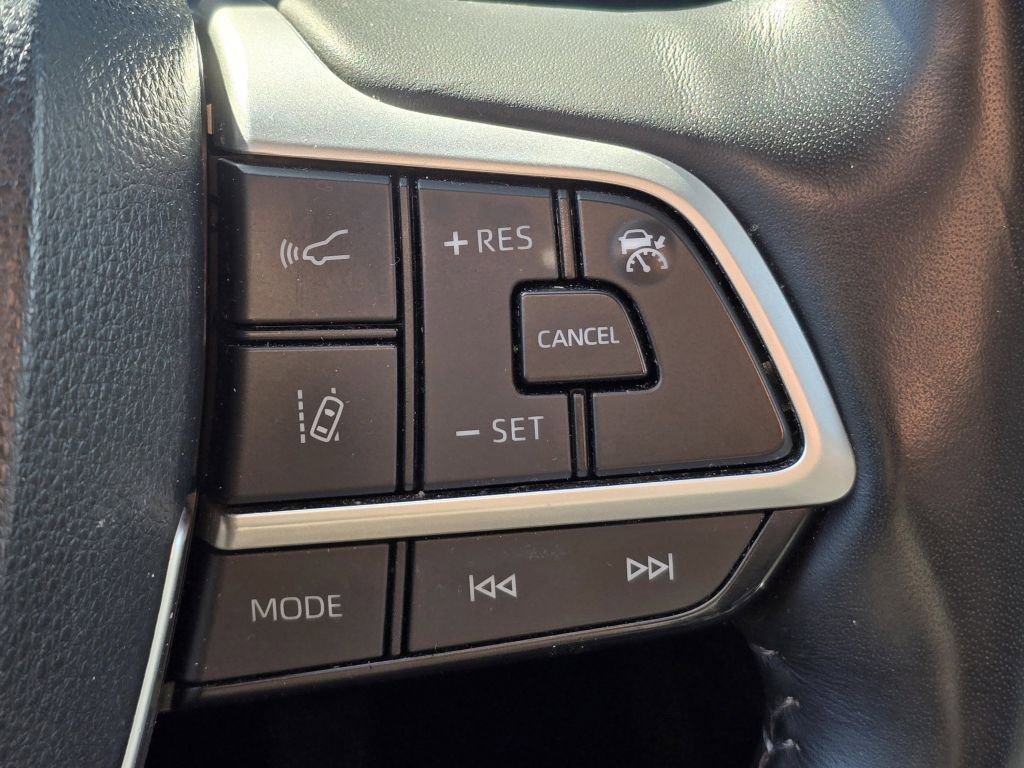 2022 Toyota Highlander Limited - Photo 16