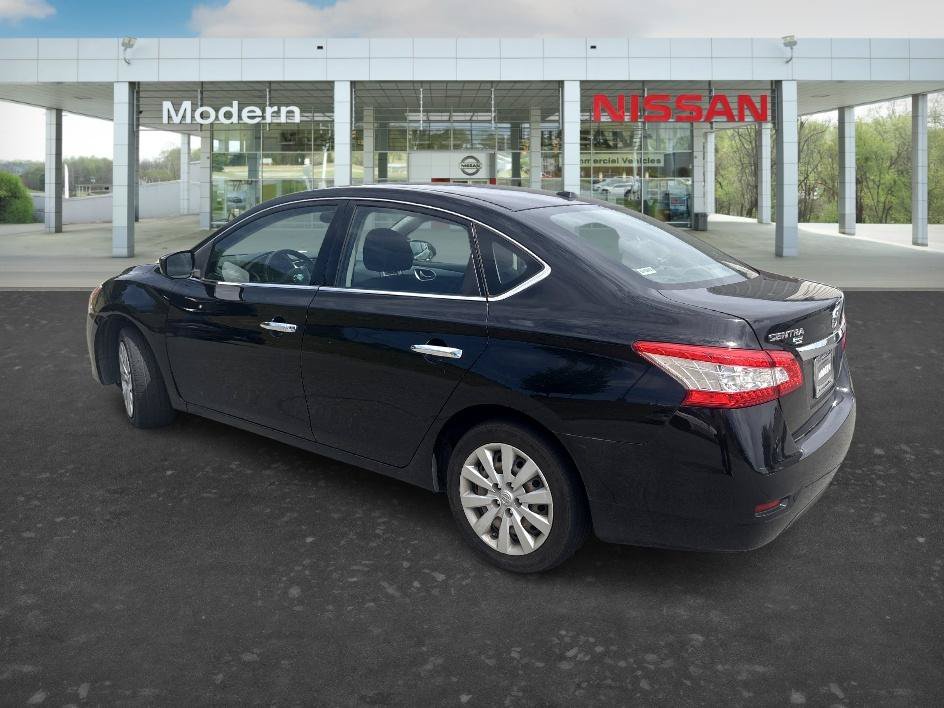 Used 2015 Super Black Nissan SV image 3