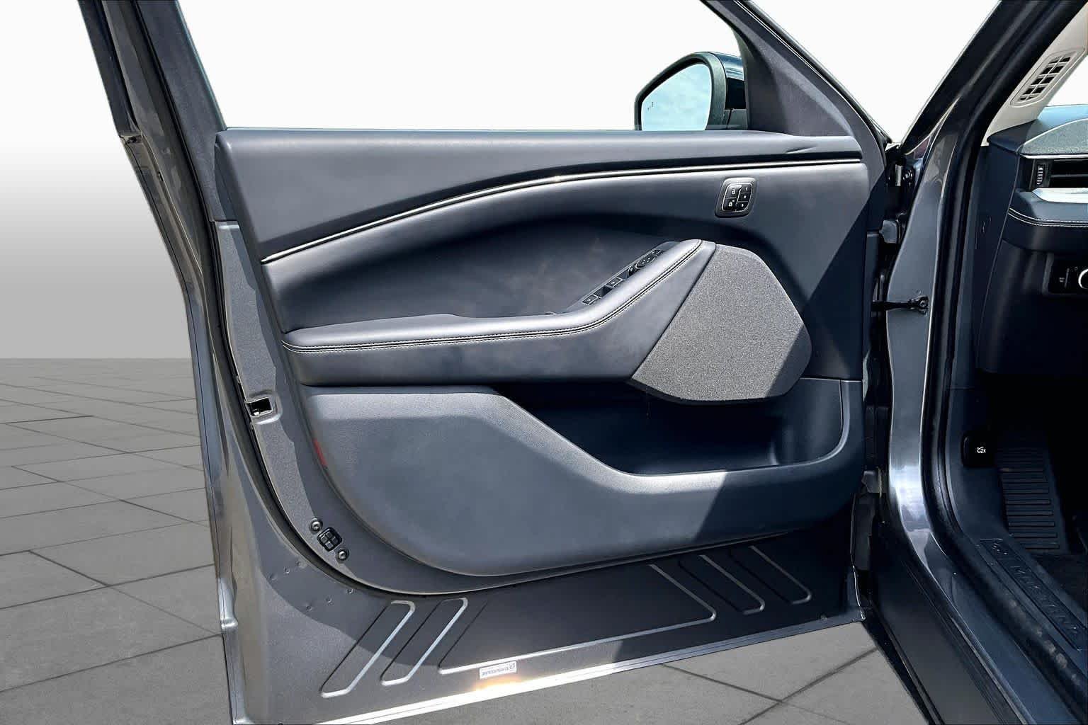 Used 2023 Carbonized Gray Metallic Ford Select image 21