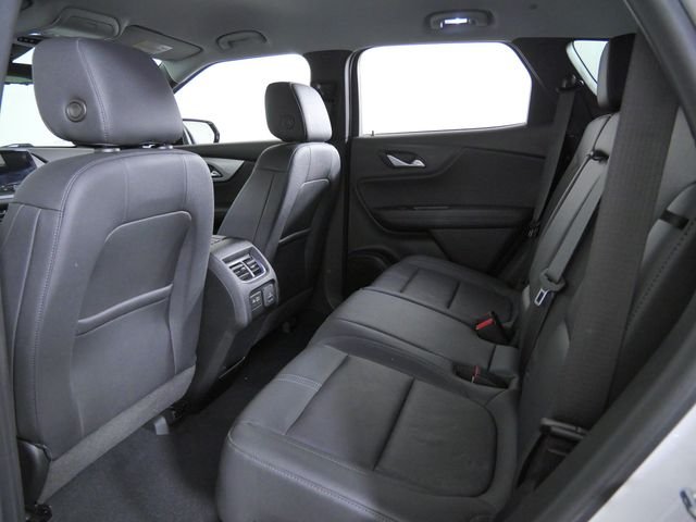 Used 2022 White Chevrolet LT image 16