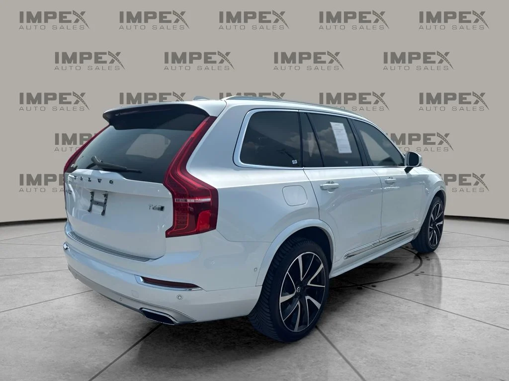 Used 2019 White Volvo T6 Inscription image 3