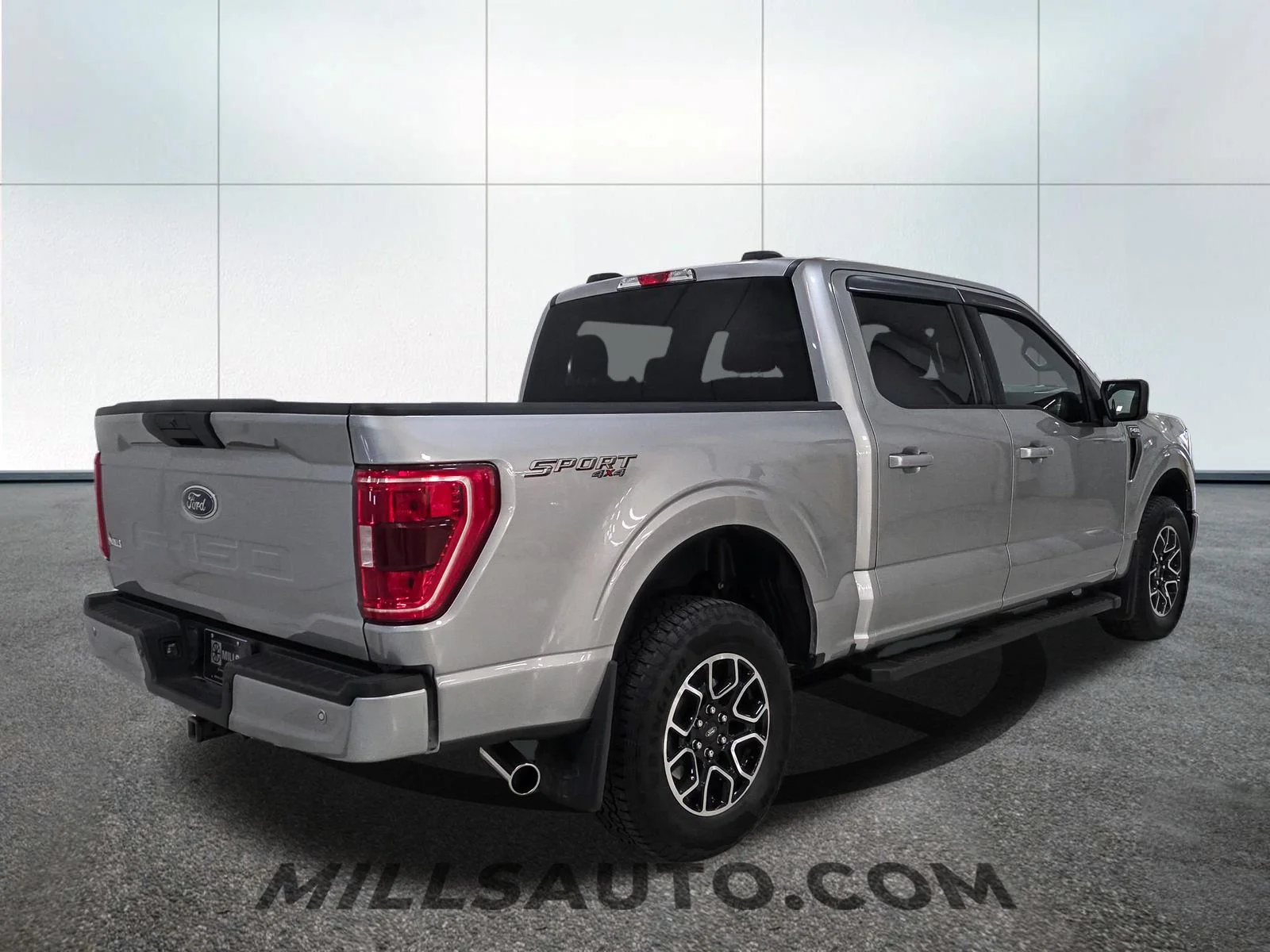 Used 2022 Silver Ford XLT image 8