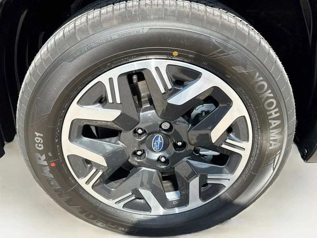 New 2026 CRIMSON RED PEARL Subaru Premium image 40