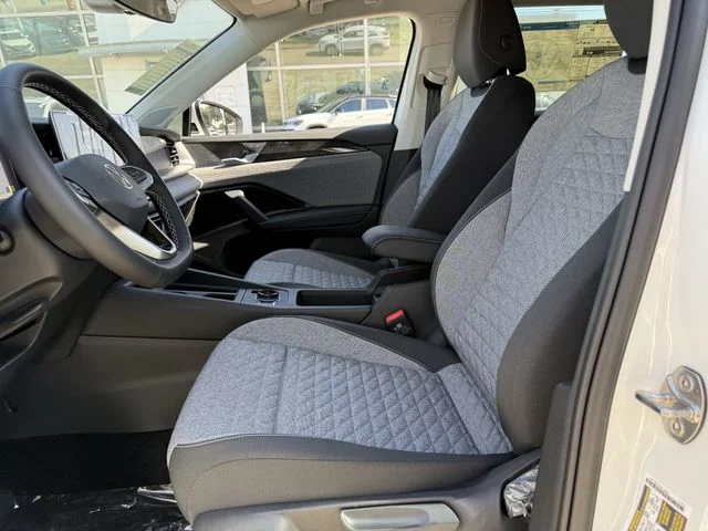 New 2026 White Volkswagen 2.0T S image 17