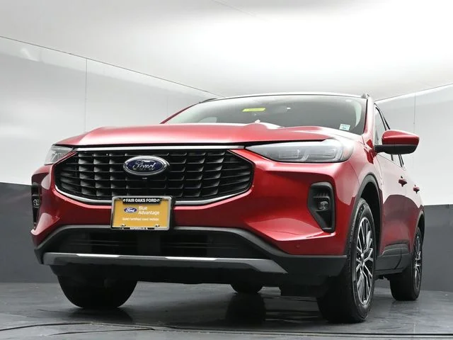 Certified Used 2025 Rapid Red Metallic Tinted Clearcoat Ford Base image 35