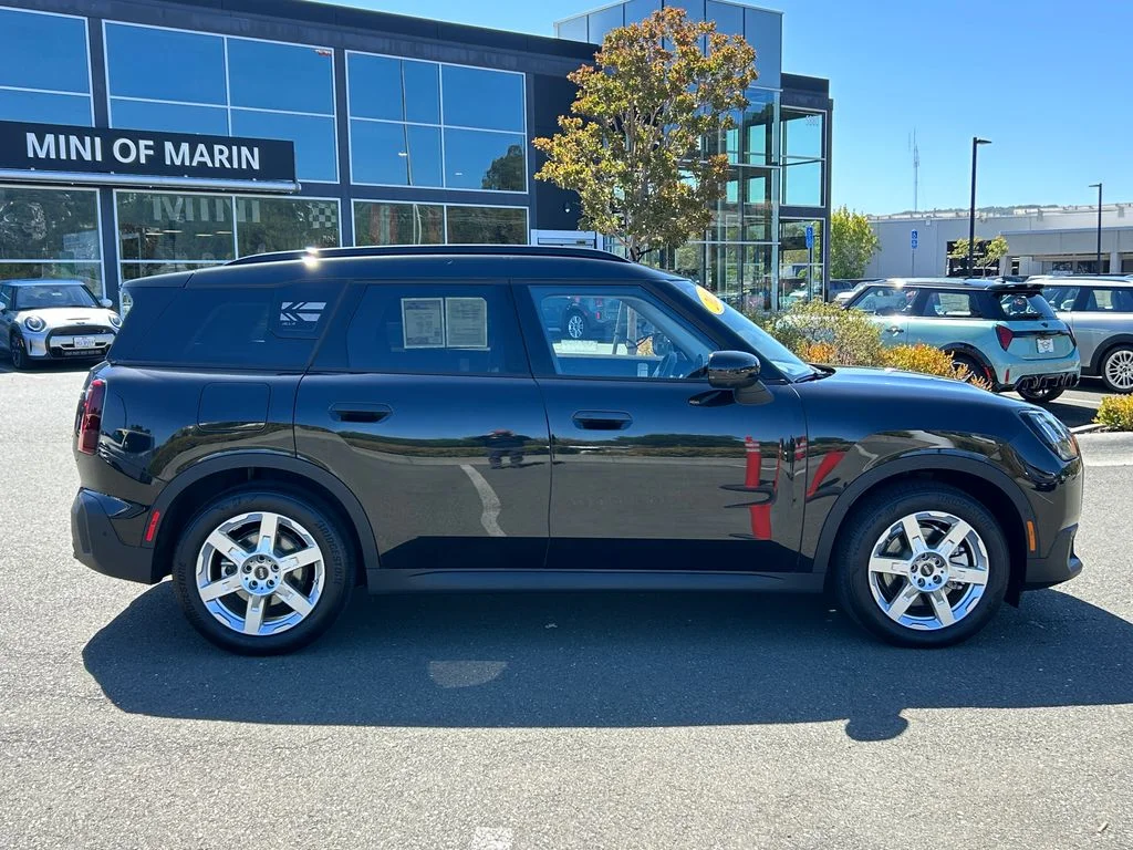 Used 2025 Midnight Black II Metallic MINI Iconic image 6