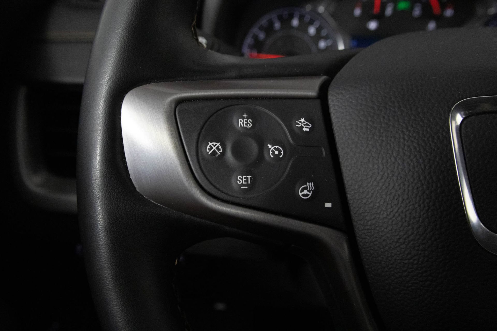 2023 GMC TERRAIN - Image 28