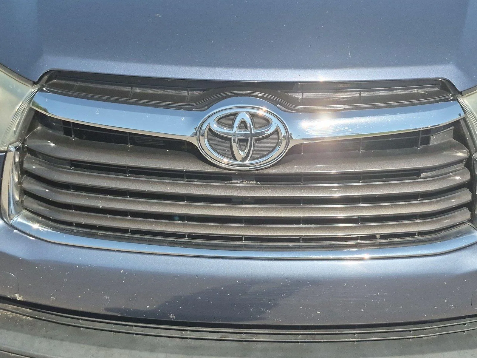Used 2016 Shoreline Blue Pearl Toyota XLE image 14