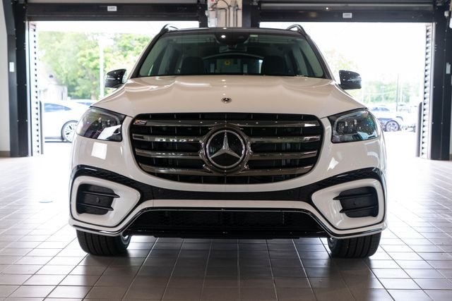 New 2026 Polar White Mercedes-Benz GLS 450 image 2