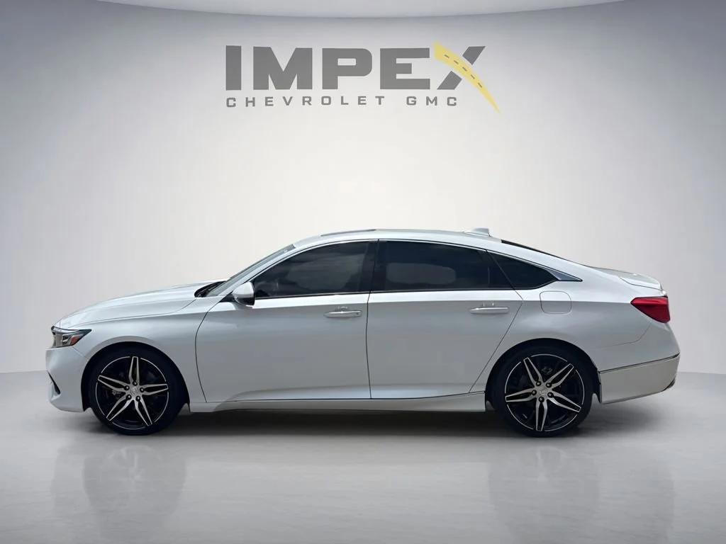 Used 2022  Honda Touring image 2