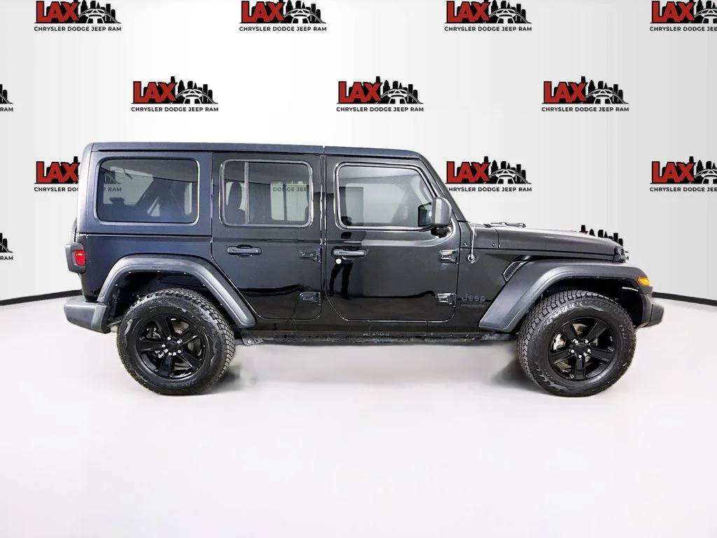 Used 2022 Black Jeep Unlimited Sport Altitude image 8