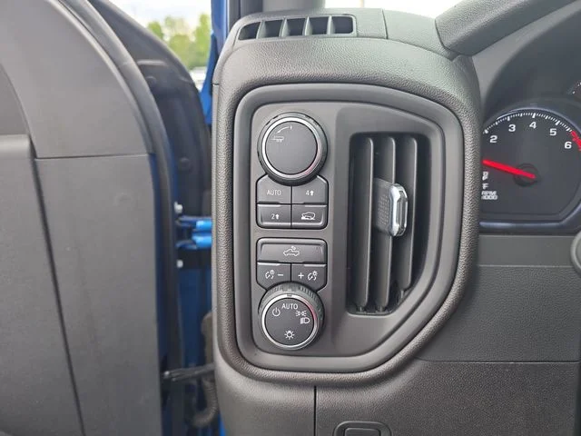 Used 2023 Blue Chevrolet Custom image 26
