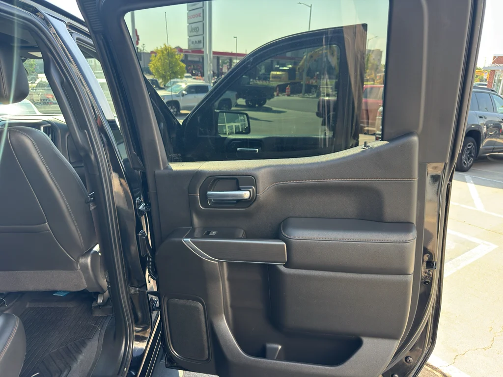 Used 2020 Onyx Black GMC AT4 image 15