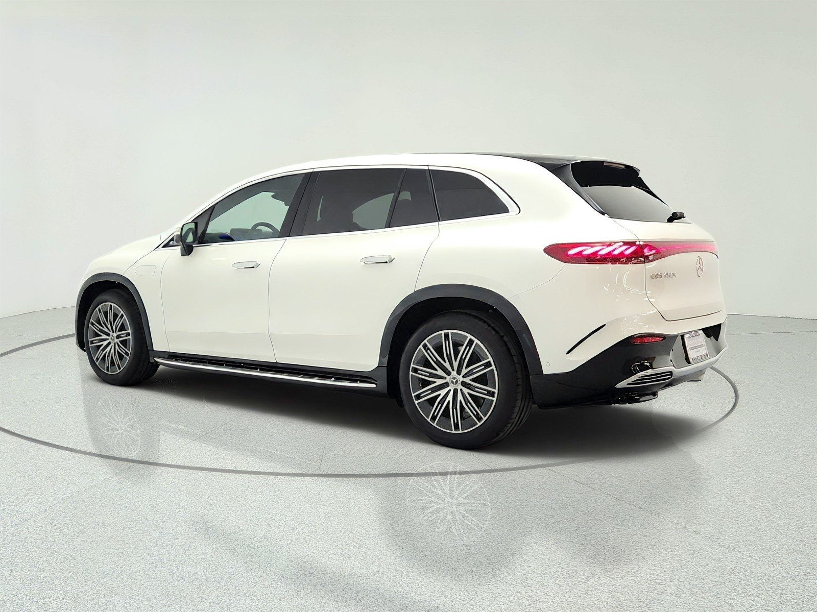 Used 2023 MANUFAKTUR Diamond White Mercedes-Benz EQS 450+ SUV image 7