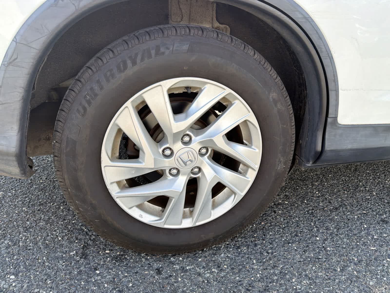 Used 2015 White Honda  image 26