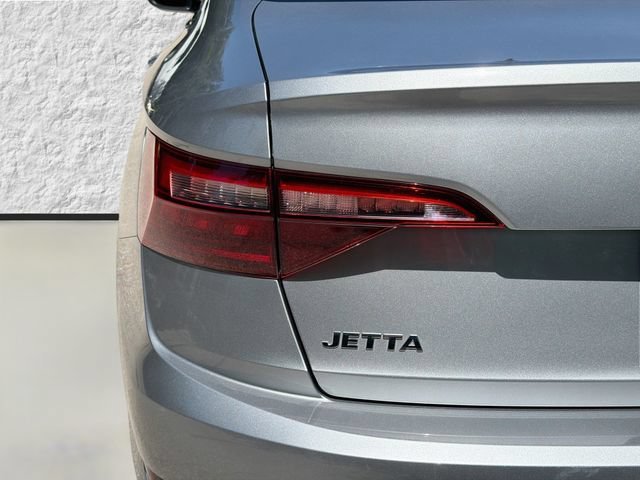 Used 2021 Pyrite Silver Metallic Volkswagen SEL image 10