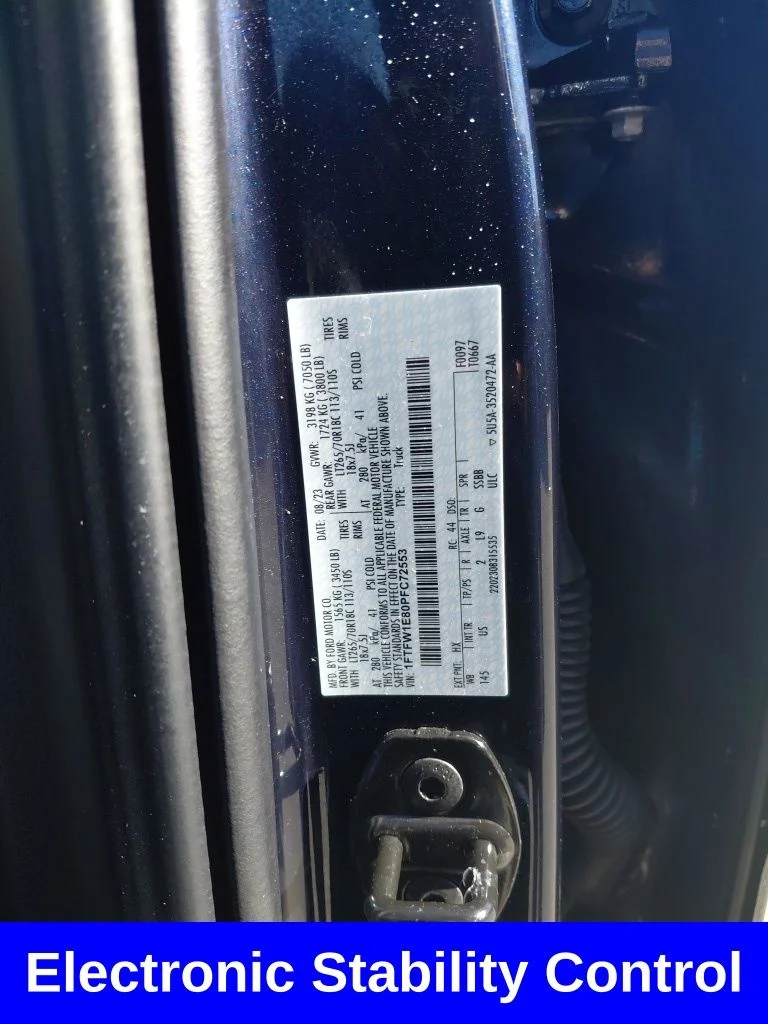 Used 2023 Blue Ford XLT image 30