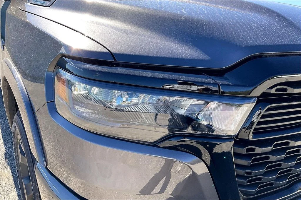 New 2026 Granite Crystal Metallic Clear-Coat Exterior Paint RAM Big Horn/Lone Star image 16
