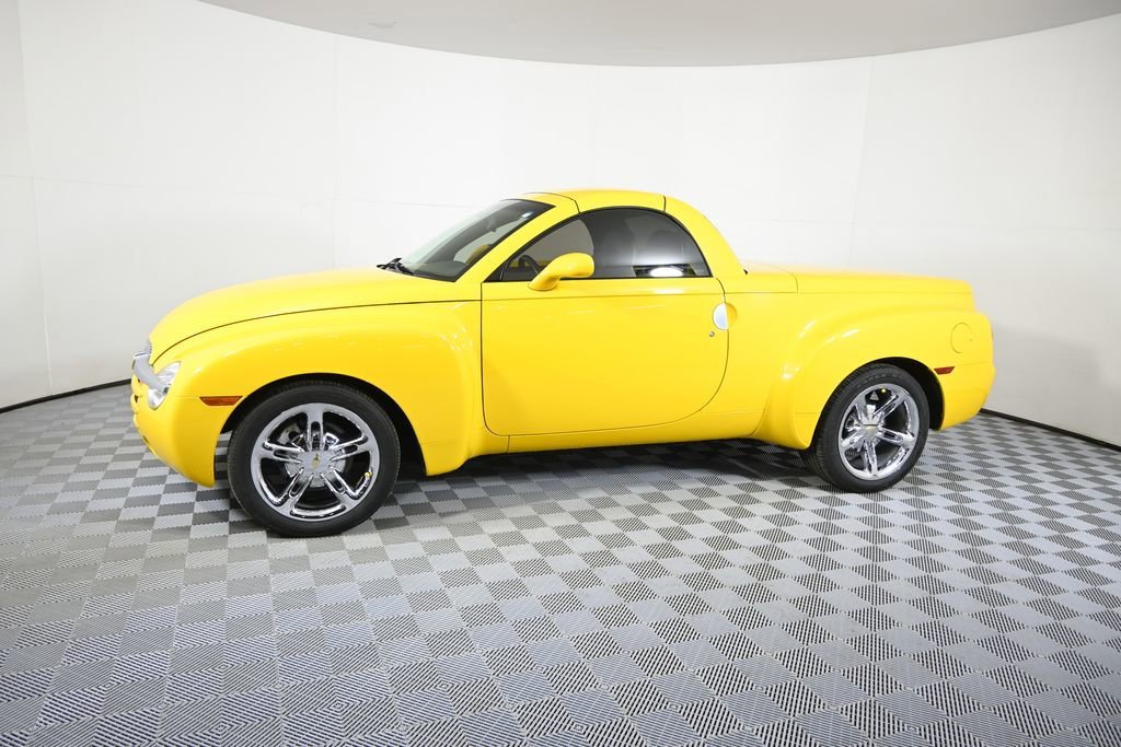 Used 2005 Chevrolet SSR Base with VIN 1GCES14HX5B117389 for sale in Forest Lake, Minnesota