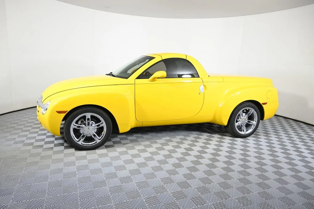 Used 2005 Chevrolet SSR LS with VIN 1GCES14HX5B117389 for sale in Forest Lake, Minnesota