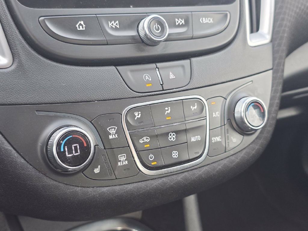 Used 2024 White Chevrolet LT image 30