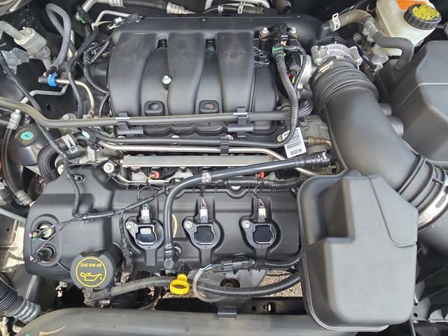 Used 2018 Gray Ford Limited image 40