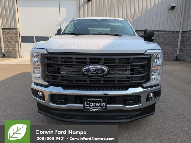 New 2026 Oxford White Ford XL image 8
