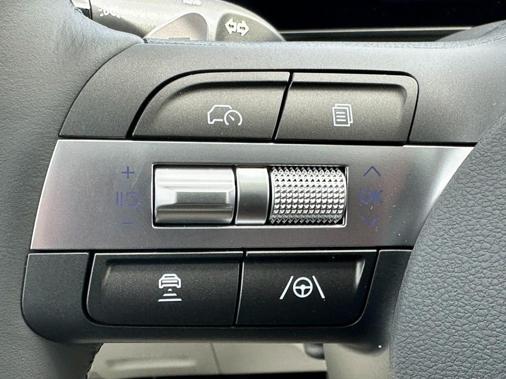 New 2026 White Hyundai Limited AWD image 27