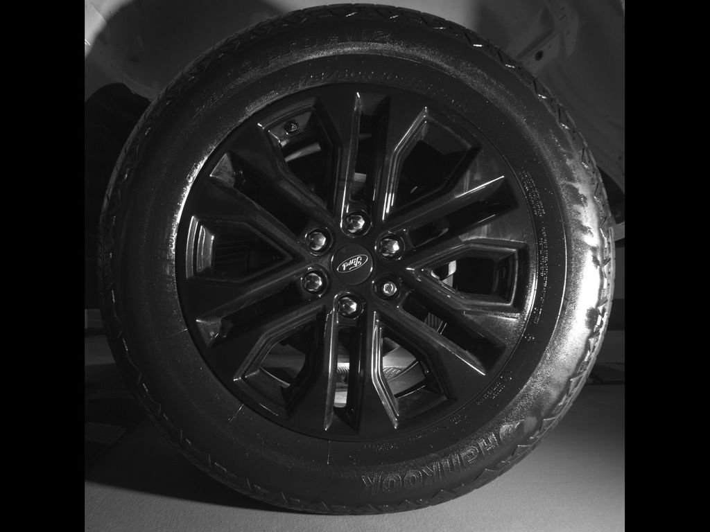 Used 2024 White Ford XLT image 12