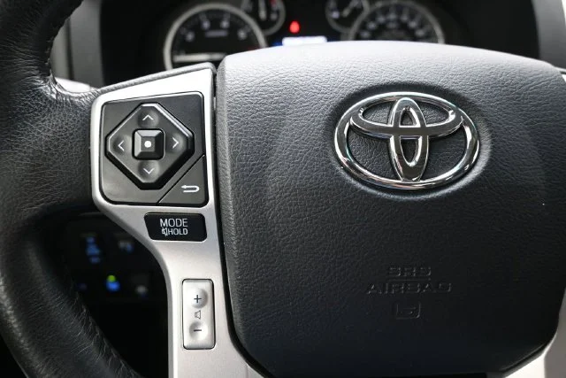 Used 2016 Brown Toyota Limited image 25