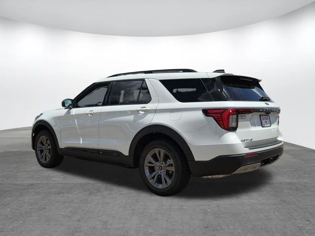New 2026 Star White Metallic Tri-Coat Ford Active image 31