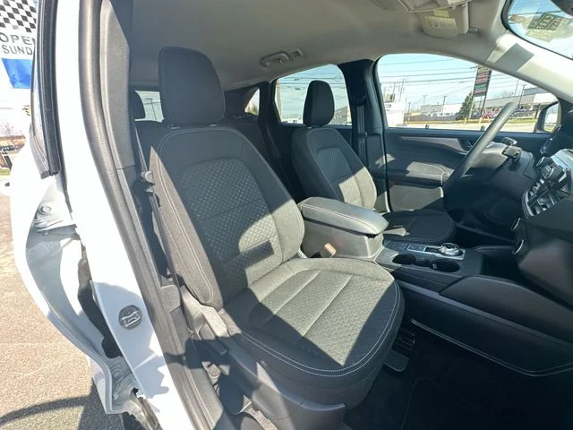 Used 2025 White Ford Active image 25