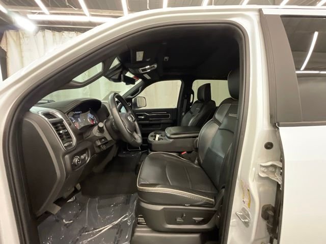 Used 2022 White Ram Laramie image 11
