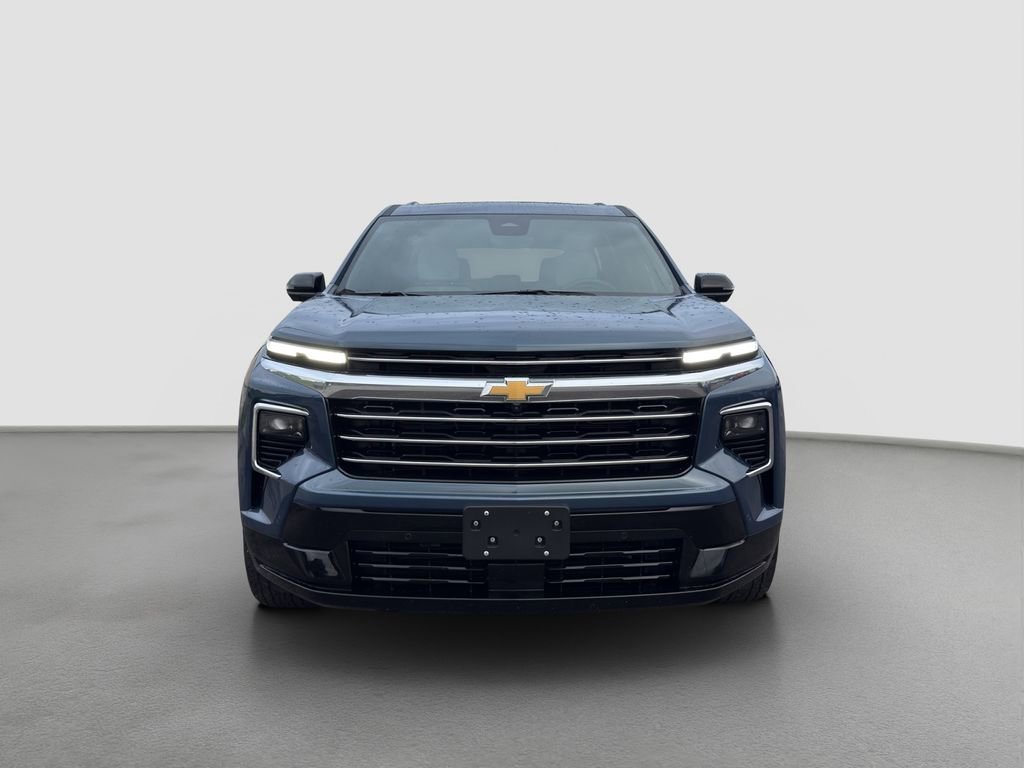 Used 2025 Chevrolet Traverse High Country with VIN 1GNEVKRS6SJ140131 for sale in Kansas City