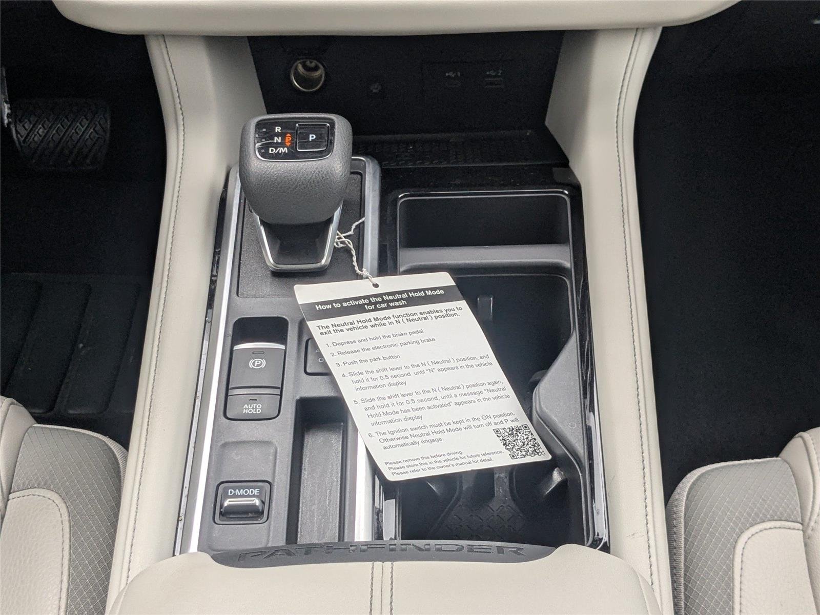 Used 2024 Super Black Nissan SL image 18