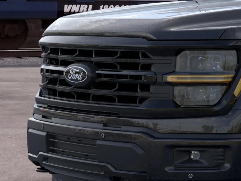 New 2026 Agate Black Metallic Ford XLT image 17