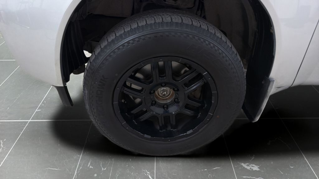 Used 2015 Gray Nissan SV image 20
