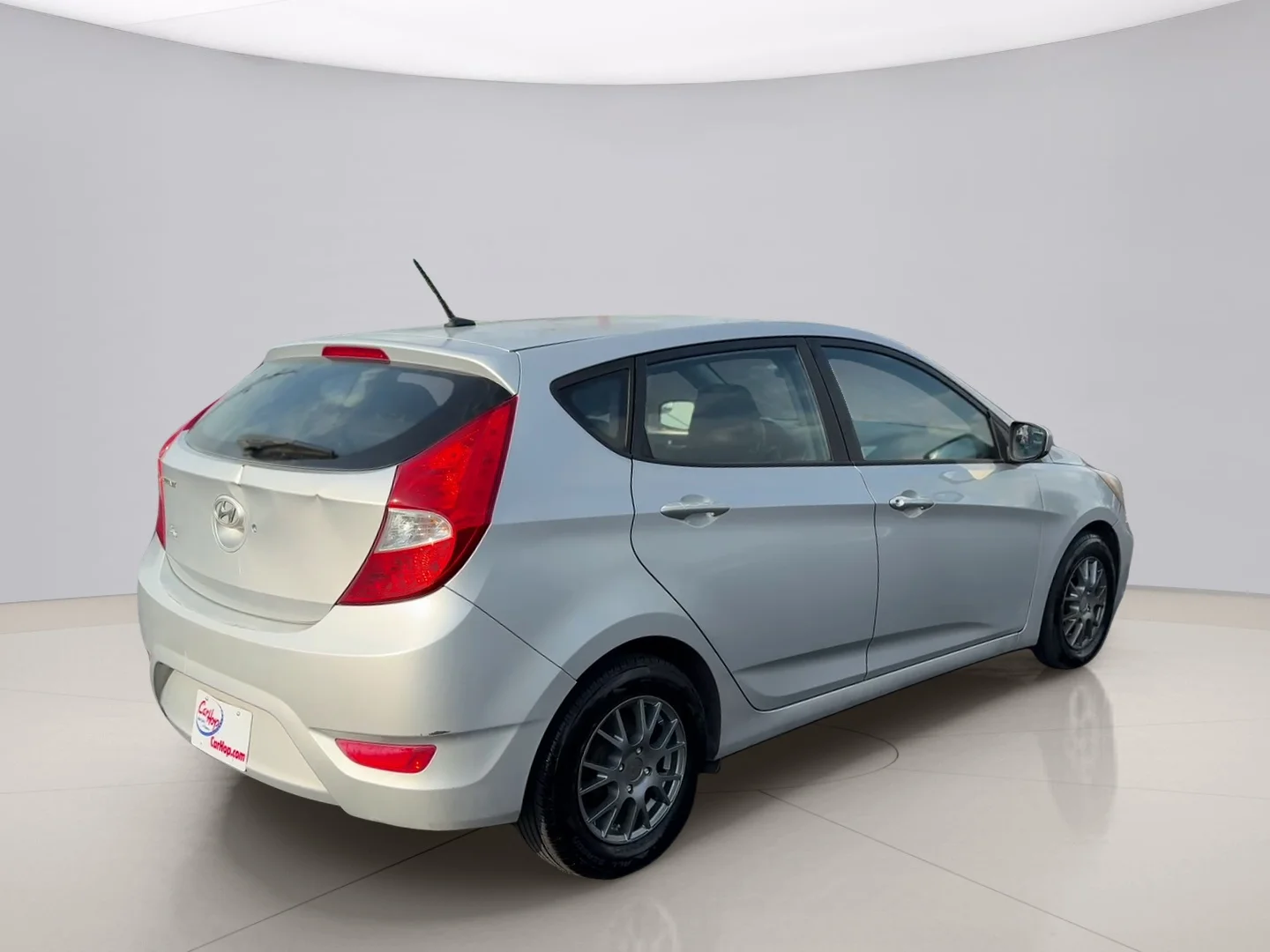 Used 2014 Silver Hyundai GS image 5