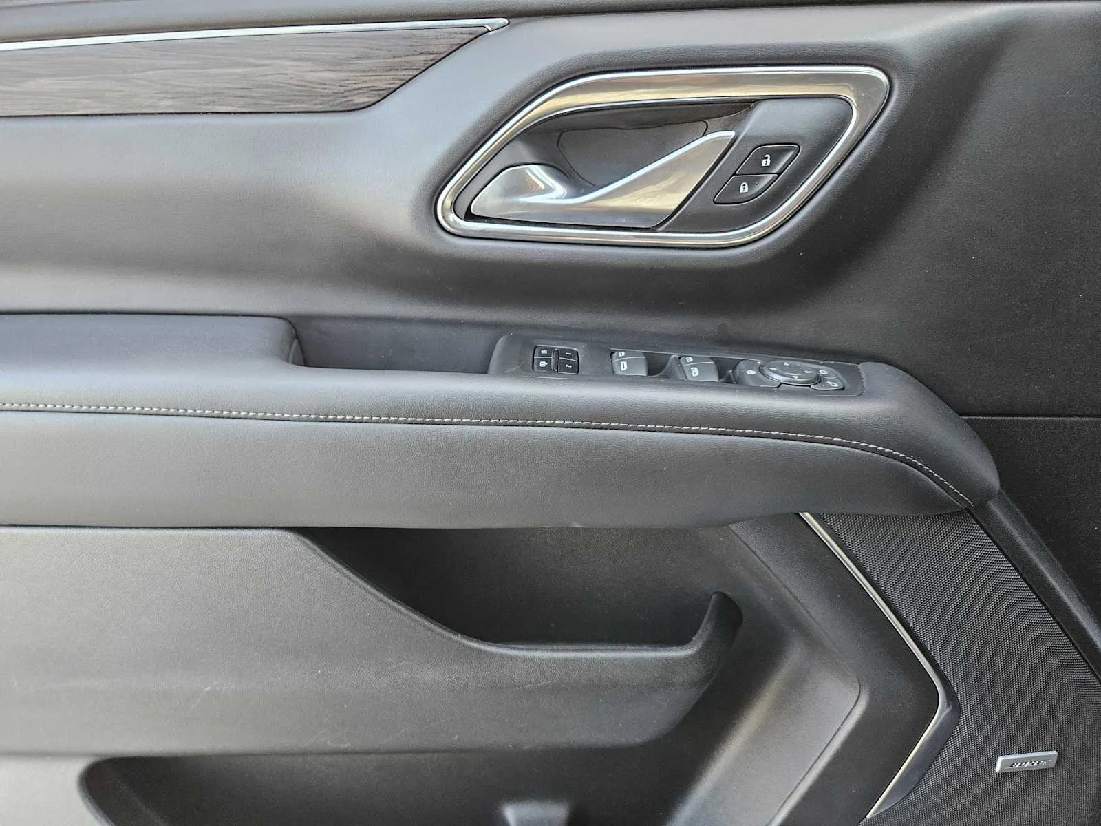 Used 2022 Summit White Chevrolet Z71 image 17