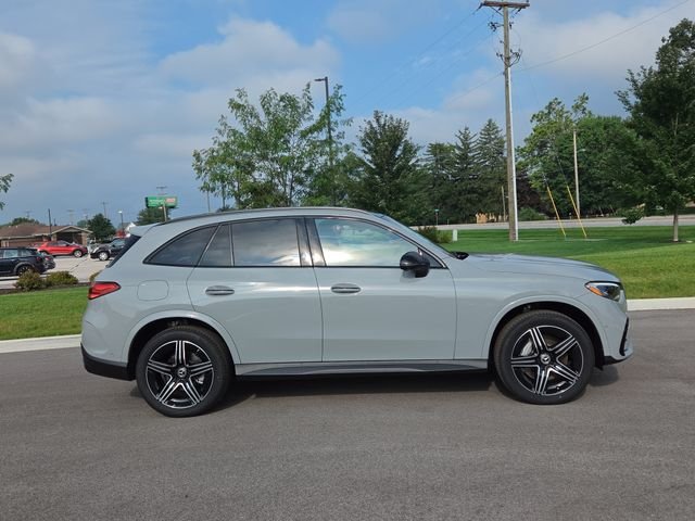 New 2027 MANUFAKTUR Alpine Grey Mercedes-Benz GLC300 image 2