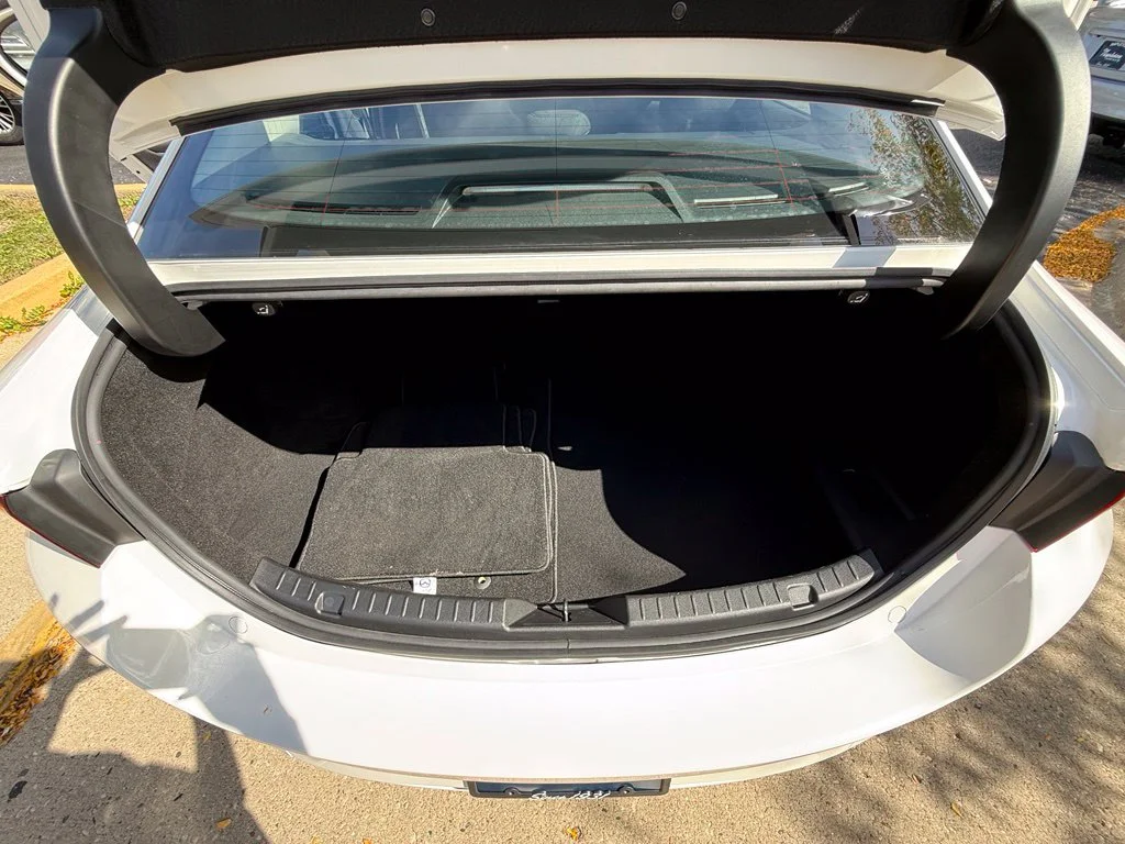 Used 2026 White Mazda 2.5 S image 28
